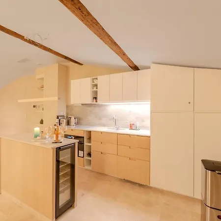 Exceptional Duplex For 5 Or 6 Guests With Sea And Market Views 公寓