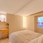 Exceptional Duplex For 5 Or 6 Guests With Sea And Market Views