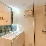 Apartment Exceptional Duplex For 5 Or 6 Guests With Sea And Market Views Antibes
