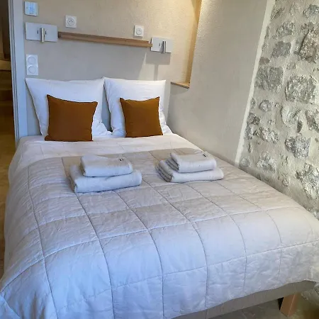 Апартаменты Exceptional Duplex For 5 Or 6 Guests With Sea And Market Views Антиб