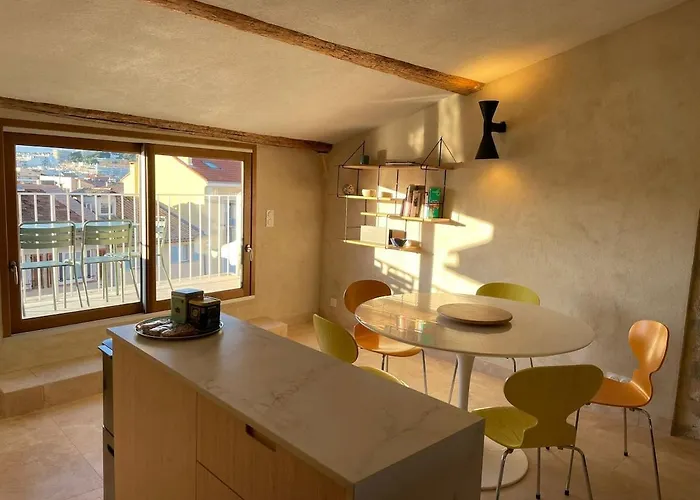 公寓 Exceptional Duplex For 5 Or 6 Guests With Sea And Market Views