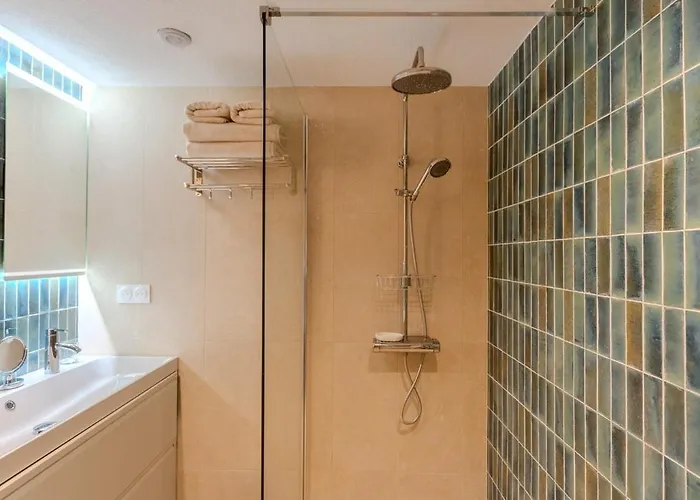 Апартаменты Exceptional Duplex For 5 Or 6 Guests With Sea And Market Views *