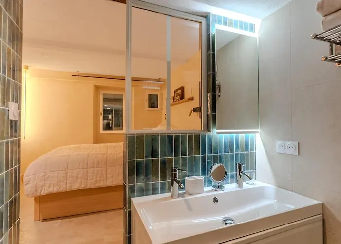 Exceptional Duplex For 5 Or 6 Guests With Sea And Market Views Апартаменты *